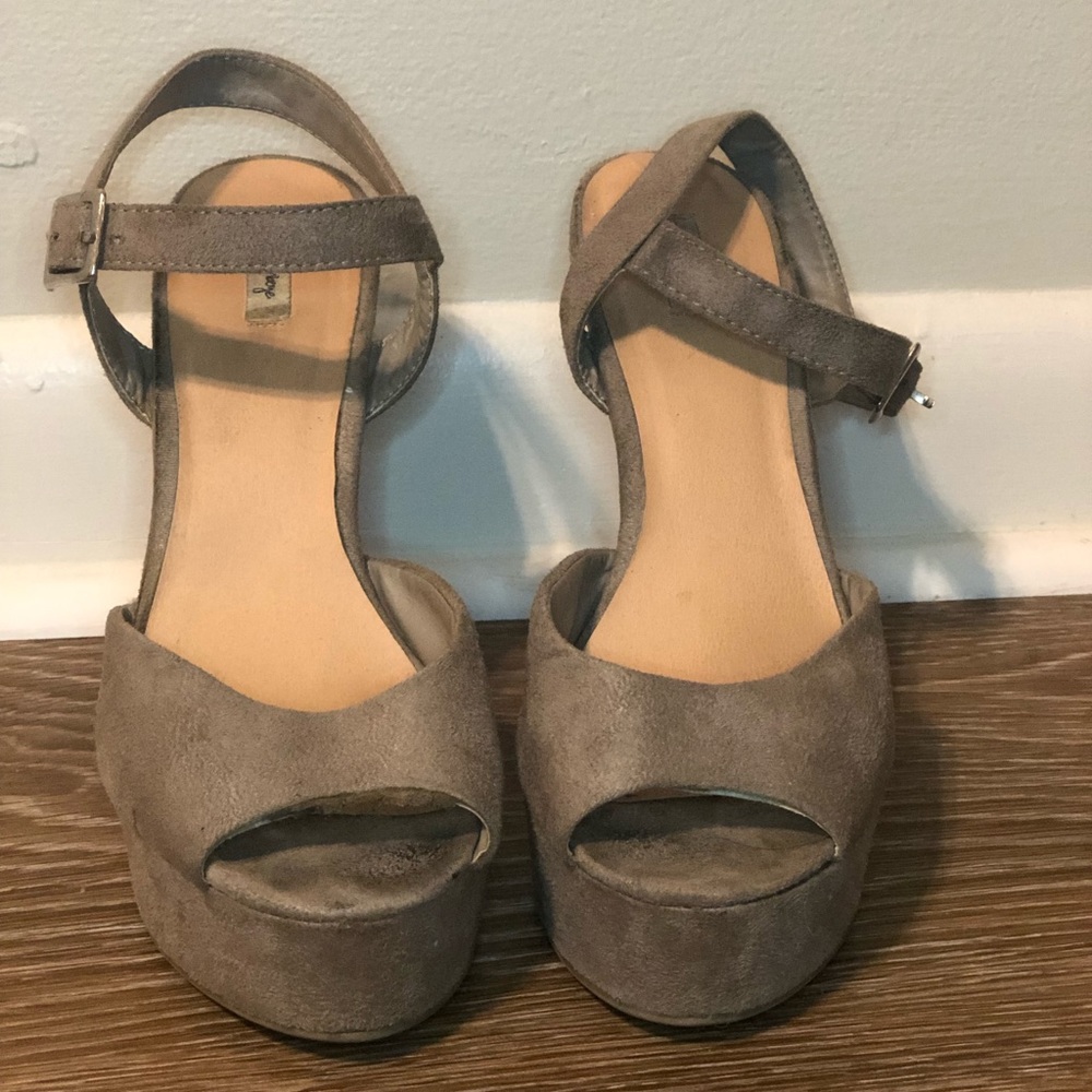 Olsenboye heels